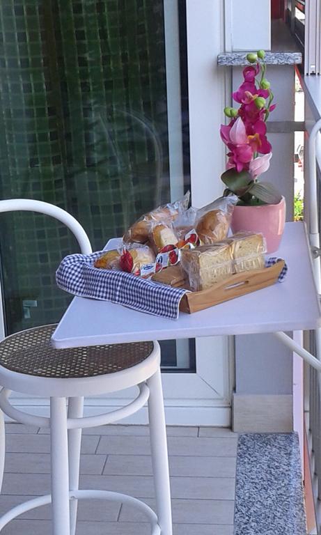 La Casa Di Emma Bed & Breakfast Rozzano Eksteriør bilde